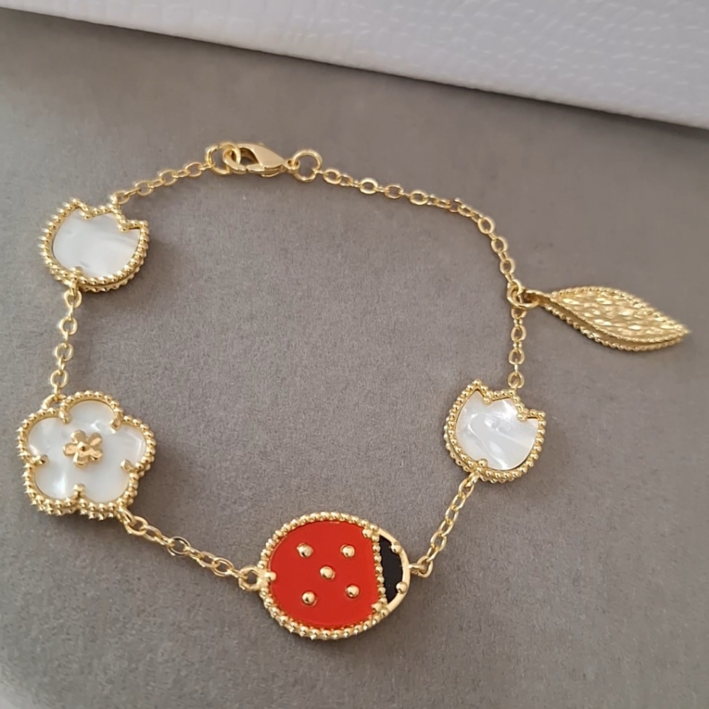 Ladybug 🐞 flower bracelet